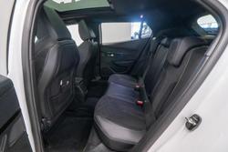 2023 Peugeot e-2008 GT