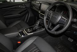 2025 Isuzu MU-X LS-T