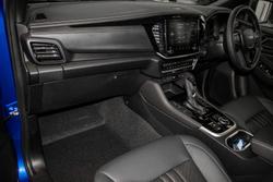 2025 Isuzu MU-X LS-T