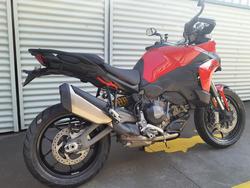 2025 Ducati Multistrada V2 S Multistrada Red