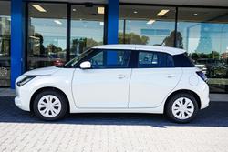 2025 Suzuki Swift Hybrid