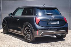2024 MINI Cooper C Favoured