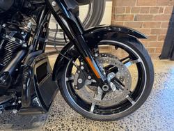 2025 Harley-Davidson Street Glide 117 (FLHX) Touring Black