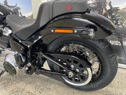 2025 Harley-Davidson Street Bob 117 (FXBB) Softail Black