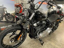 2025 Harley-Davidson Street Bob 117 (FXBB) Softail Black