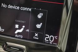 2021 Volvo XC60 T5 Momentum