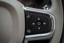 2021 Volvo XC60 T5 Momentum