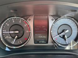 2022 Toyota Hilux SR5