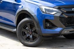 2025 Isuzu D-MAX X-TERRAIN