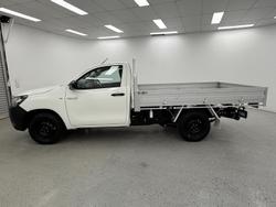 2020 Toyota Hilux Workmate TGN121R 4x2 Glacier White