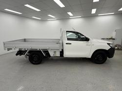 2020 Toyota Hilux Workmate TGN121R 4x2 Glacier White