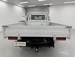 2020 Toyota Hilux Workmate TGN121R 4x2 Glacier White