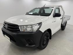 2020 Toyota Hilux Workmate TGN121R 4x2 Glacier White