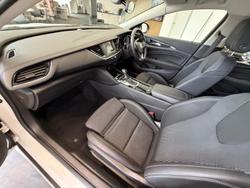 2018 Holden Commodore RS