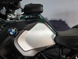 2015 BMW Motorrad R1200 GS GREEN