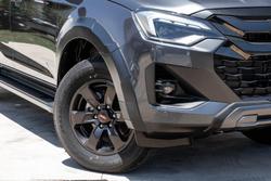 2025 Isuzu D-MAX X-TERRAIN