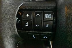 2024 Toyota Hilux SR5 48V