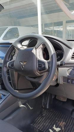 2010 Mitsubishi Triton GLX MN MY10 4x2 White