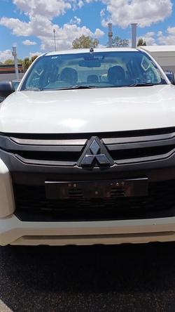 2010 Mitsubishi Triton GLX MN MY10 4x2 White