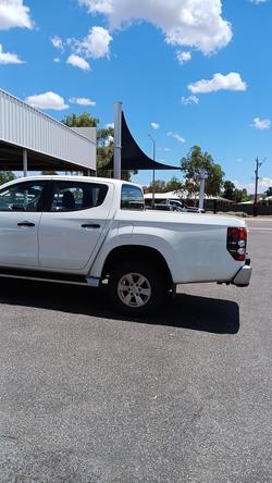 2010 Mitsubishi Triton GLX MN MY10 4x2 White