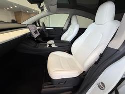 2022 Tesla Model Y Rear-Wheel Drive