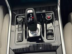 2022 Jaguar XE P300 R-Dynamic HSE