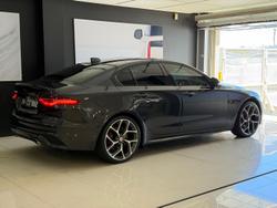 2022 Jaguar XE P300 R-Dynamic HSE