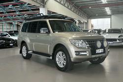 2015 Mitsubishi Pajero GLS