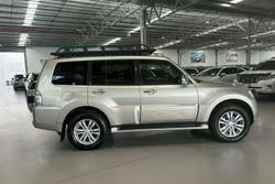 2015 Mitsubishi Pajero GLS