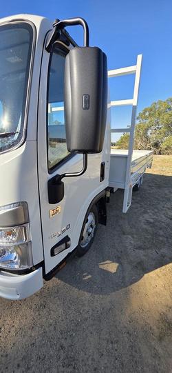 2025 Isuzu Nlr 45-150 Mwb Amt