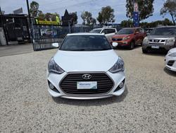2017 Hyundai Veloster SR Turbo FS5 Series II White Crystal