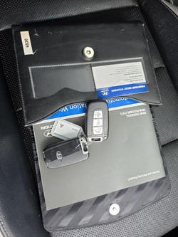 2017 Hyundai Veloster SR Turbo FS5 Series II White Crystal