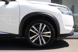 2023 Nissan Pathfinder Ti-L