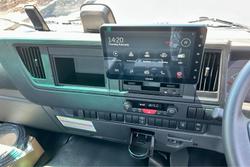2025 Isuzu F Series FVD 170-300 AT R70