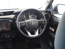 2020 Toyota Hilux SR
