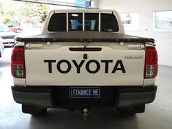 2020 Toyota Hilux SR