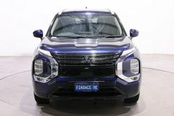 2024 Mitsubishi Outlander LS