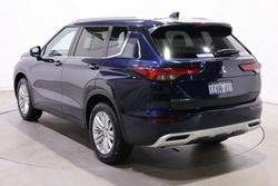 2024 Mitsubishi Outlander LS