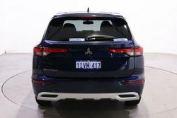 2024 Mitsubishi Outlander LS