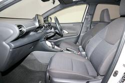 2020 Toyota Yaris ZR Hybrid