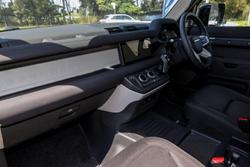 2023 Land Rover Defender 110 P300