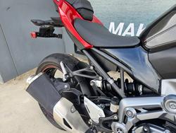 2018 Kawasaki ZR 900 Red