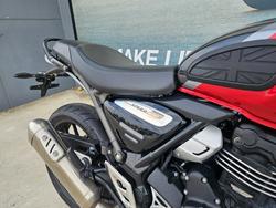 2024 Triumph SPEED 400 Red