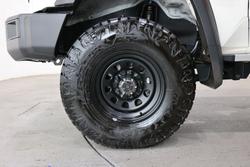 2025 Toyota Landcruiser GXL