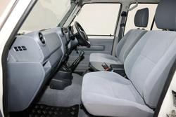 2025 Toyota Landcruiser GXL