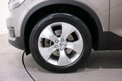 2021 Volvo XC40 T4 Momentum