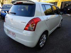 2010 Suzuki Swift Extreme RS415 White Pearl