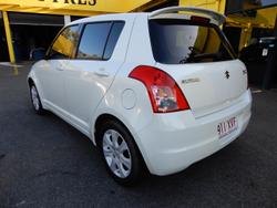 2010 Suzuki Swift Extreme RS415 White Pearl