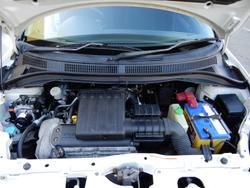 2010 Suzuki Swift Extreme RS415 White Pearl