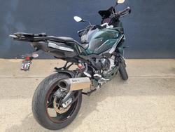 2023 BMW Motorrad S 1000 XR GREEN